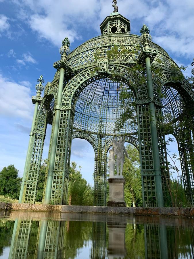 Le Logis Cantilien Lamorlaye-Chantilly Buitenkant foto